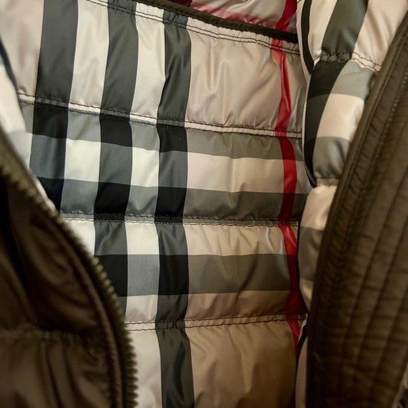 Burberry Brit puffer vest new size M - Picture 6 of 8